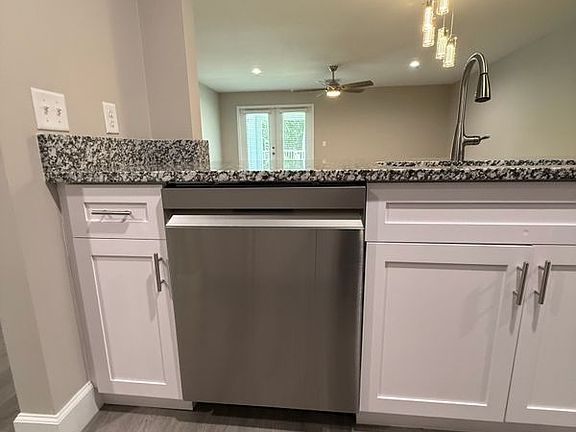 3rd image of 6003 Sisson Rd