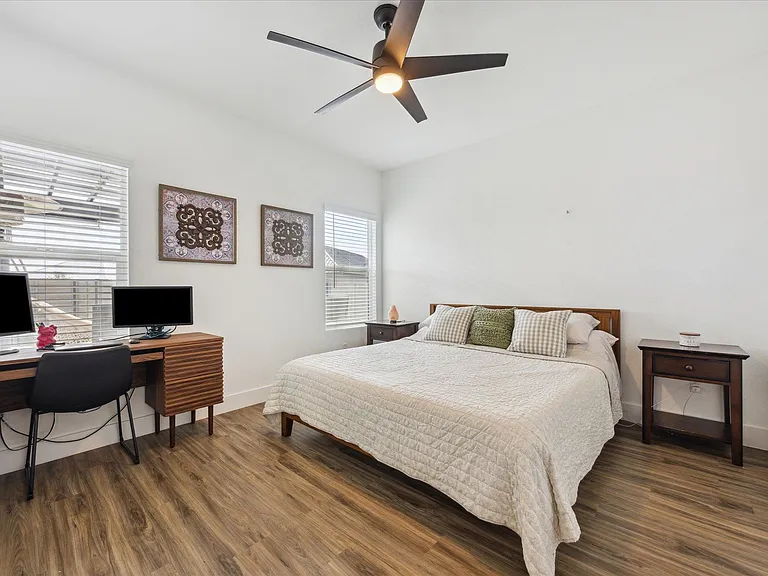700 Legends Ln — Photo 15