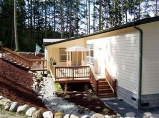 201 Skoo Kum Ln, Lopez Island, WA 98261