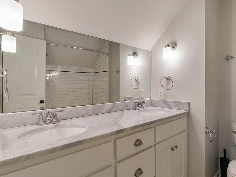 7343 Rosewood St — Photo 31