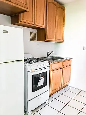 Rented by Compass | media 23