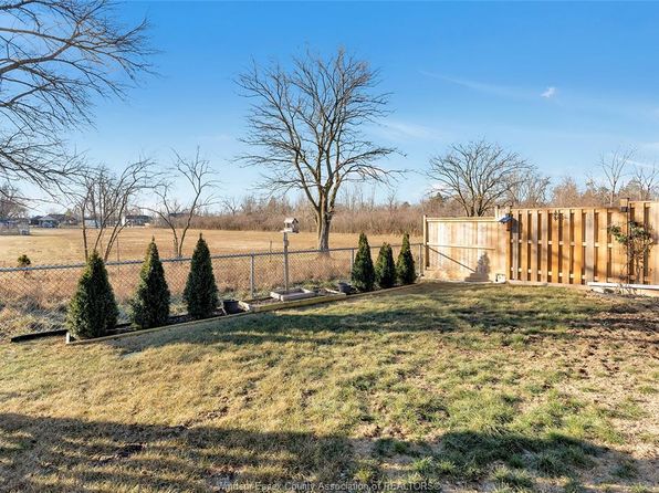 239 Livingstone Cres, Amherstburg, ON N9V 0H1
