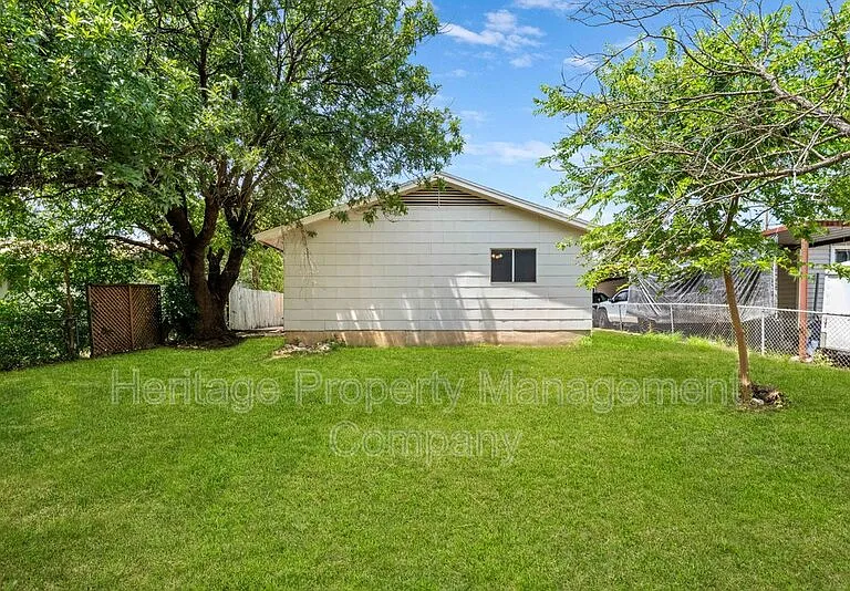 4942 Driskill St — Photo 26