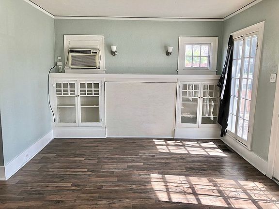 LR Built Ins and Fireplace