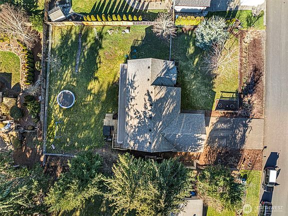 3rd image of 1062 Potlatch Drive