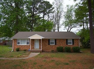 2951 Delfin Rd, Midlothian, VA 23112