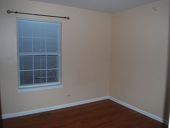3rd image of 1176 Orleans Dr
