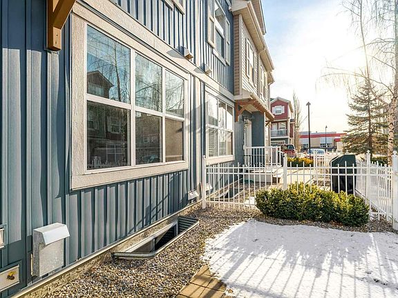 5th image of 319-10 Auburn Bay Ave SE #319