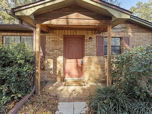 4th image of 3976 Breezee Ct