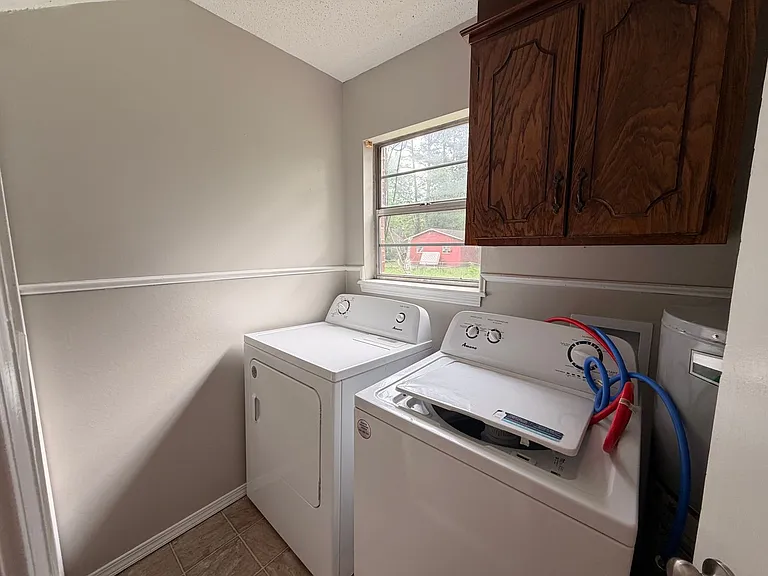 920 N Fargo Ave — Photo 23