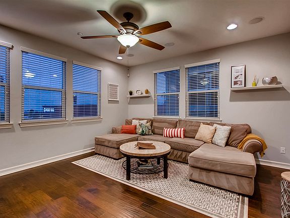3rd image of 3008 Beachwood Bluff Way