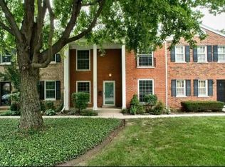 5729 S Garfield St, Hinsdale, IL