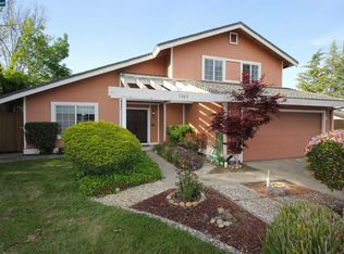 1163 Heavenly Dr, Martinez, CA 94553