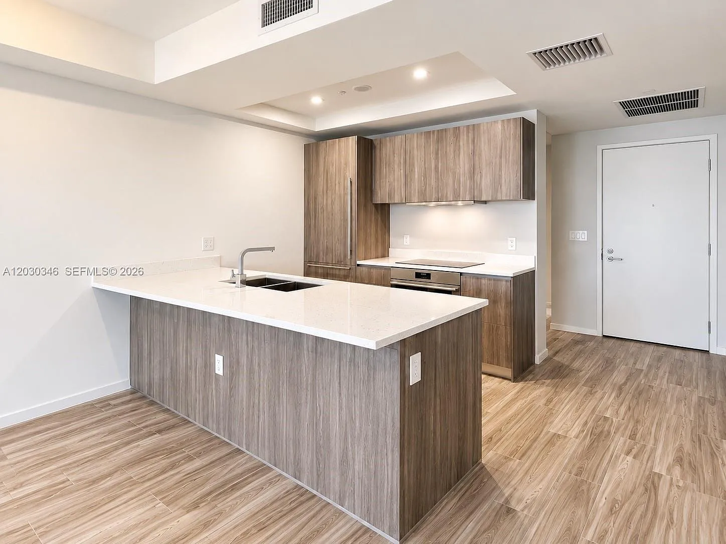 801 Sma Residences Condo — Photo 4