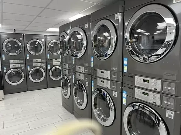 150 West 51st Street image 9 of 15