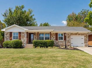 10013 Ridgeview Dr, Oklahoma City, OK 73120