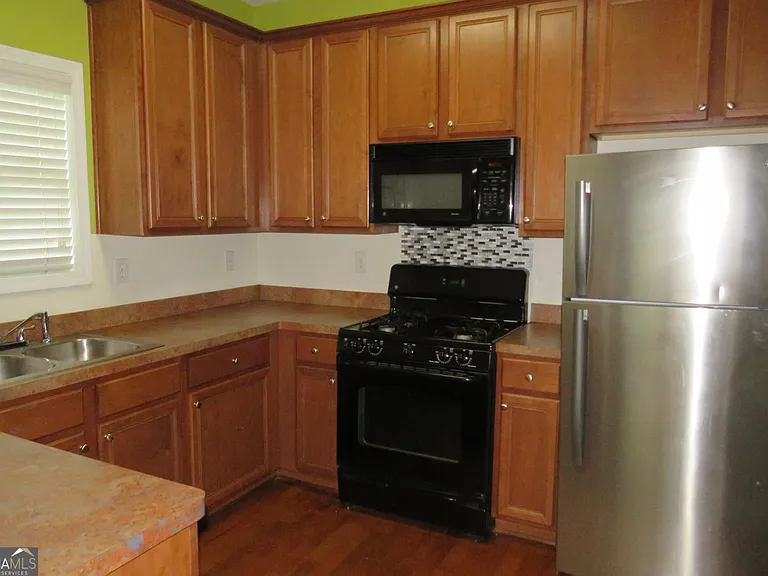 2718 Rocky Ct S — Photo 10