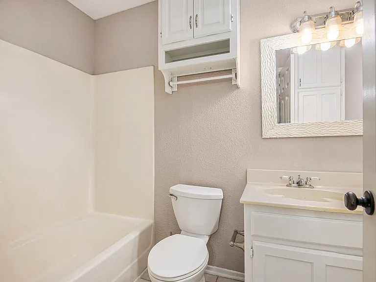 617 S Las Vegas Trl — Photo 22