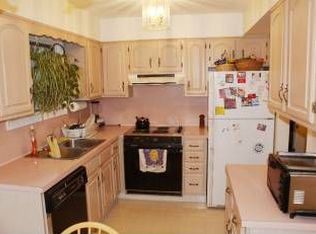 34 Freeman Rd, Albany, NY 12208