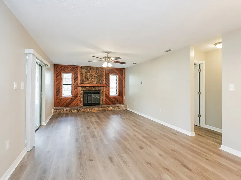 22853 Fern Ct — Photo 8