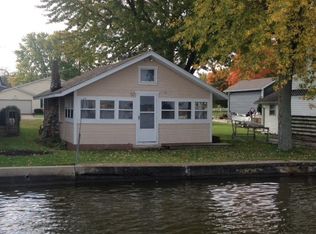 2016 Wolfs Point Dr, Rochester, IN 46975