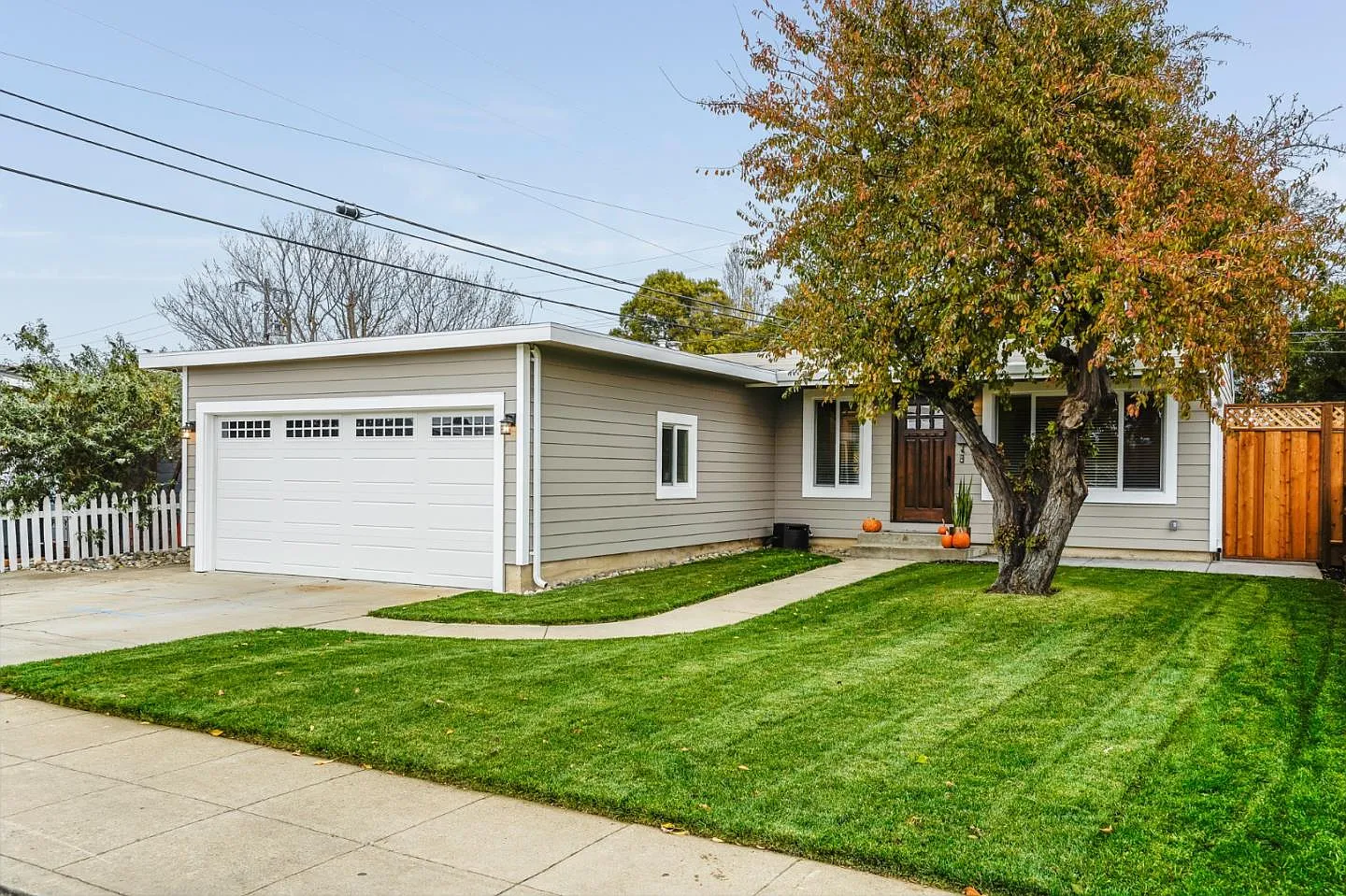 1716 Lodi Ave photo 1