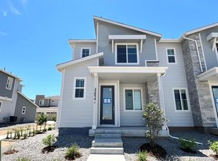 22834 E Tufts Ave UNIT B, Aurora, CO 80015