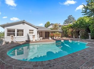 22444 Venido Rd, Woodland Hills, CA 91364