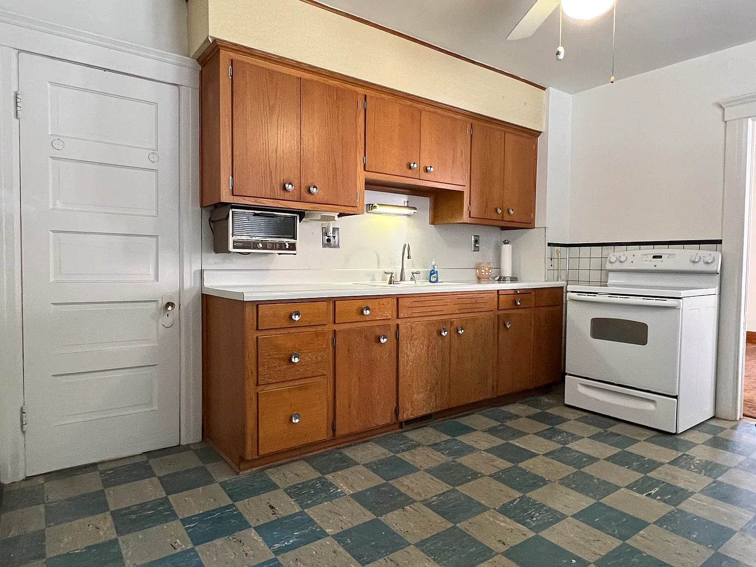 Evaline St, Hamtramck — Photo 2