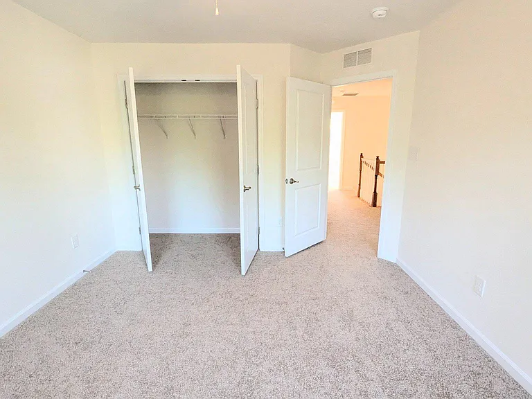 1309 Madison Ln — Photo 16