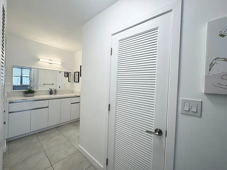 3800 S Ocean Dr #1710 — Photo 21