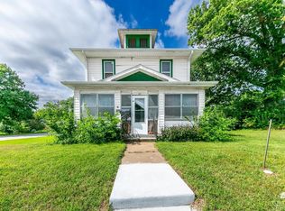 601 Spruce St, Wamego, KS 66547