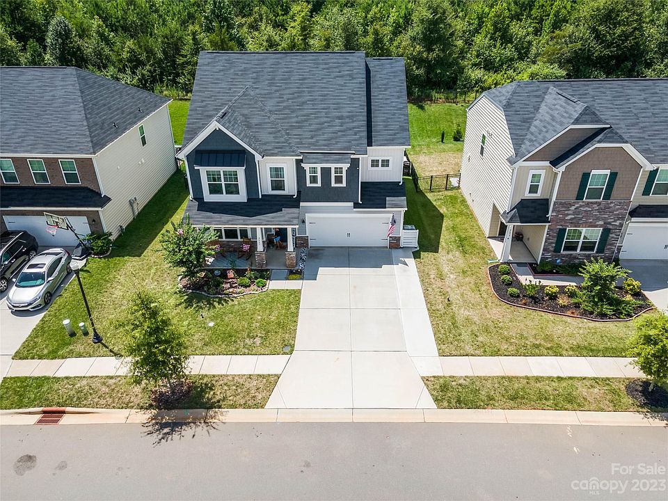 1st image of 2661 Swamp Chestnut Oak Ln