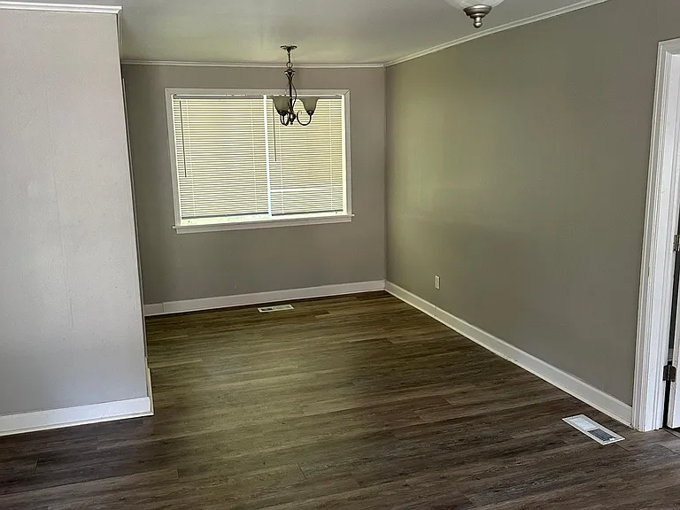 1516 Trace Ave — Photo 2