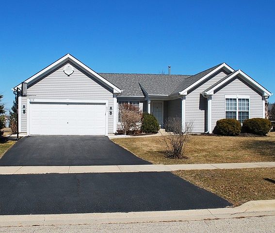 1st image of 895 Mockingbird Dr