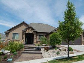 1st image of 923 E Oak Creek Dr