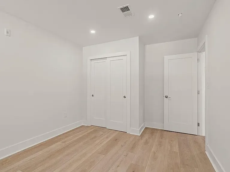 253 N 3rd St #32 — Photo 9