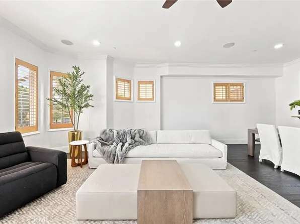 143 N Arnaz Dr APT 105, Beverly Hills, CA 90211
