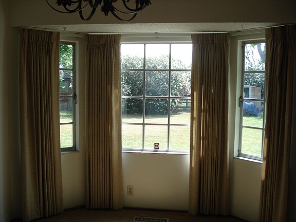 3rd image of 7444 Locke Road