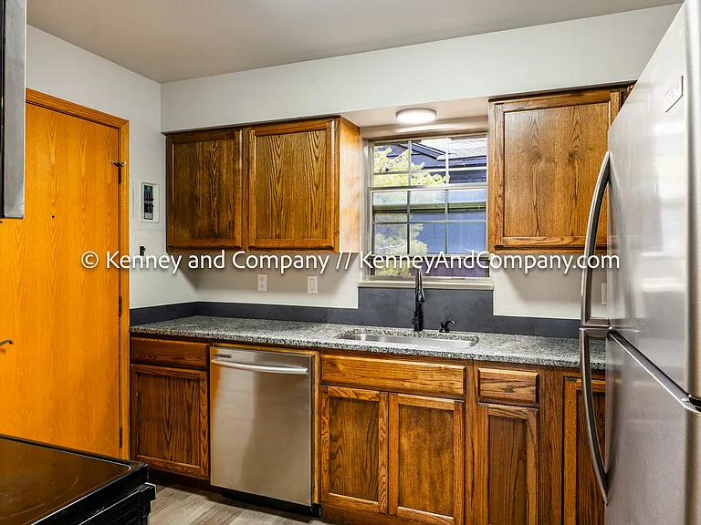 2902 Airport Rd #204 — Photo 6