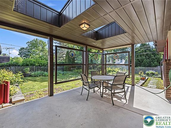 5th image of 1042 N 38th St S