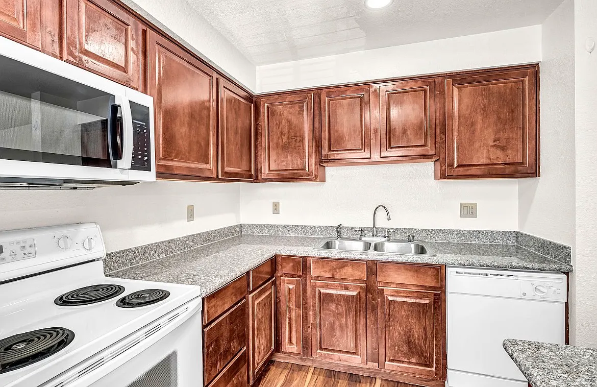 2 bed, 978 sqft, $1,193 — Photo 4