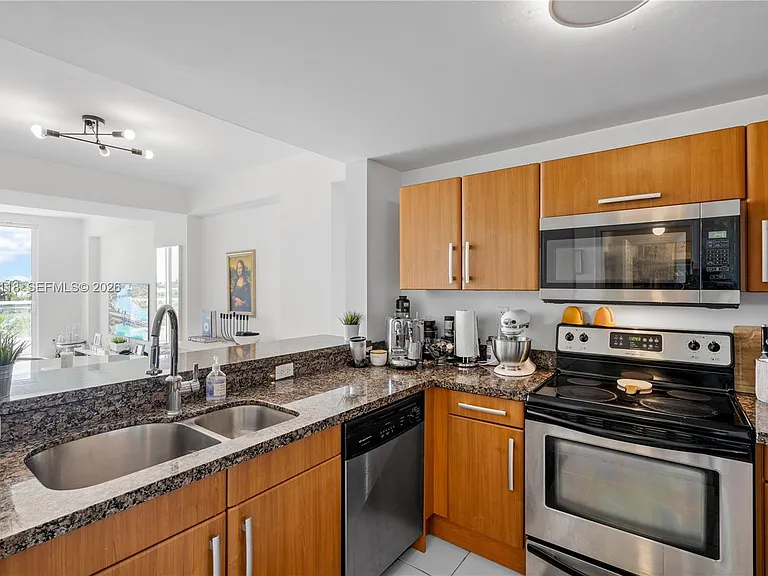 6362 Collins Ave #312 — Photo 10