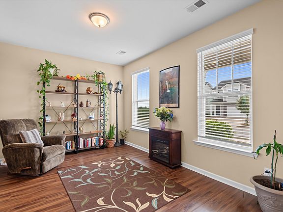 5th image of 741 N Pinewalk Way