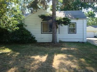 1150 Commonwealth Ave, Mayfield Heights, OH 44124