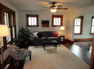 309 S Monroe St, Watertown, WI 53094