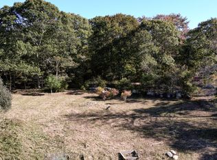 1 Crowberry Ln, Chilmark, MA 02535