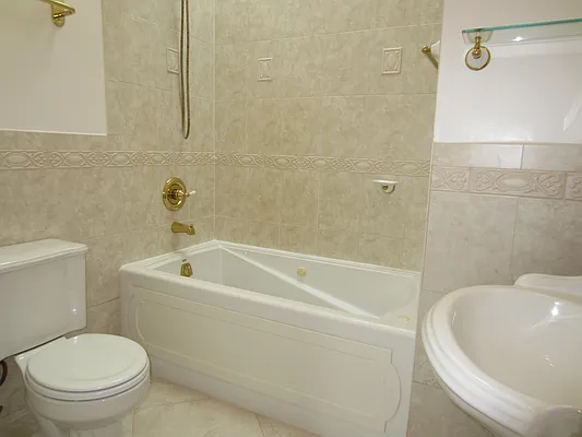 Rented by Aguayo & Huebener Brooklyn | media 14