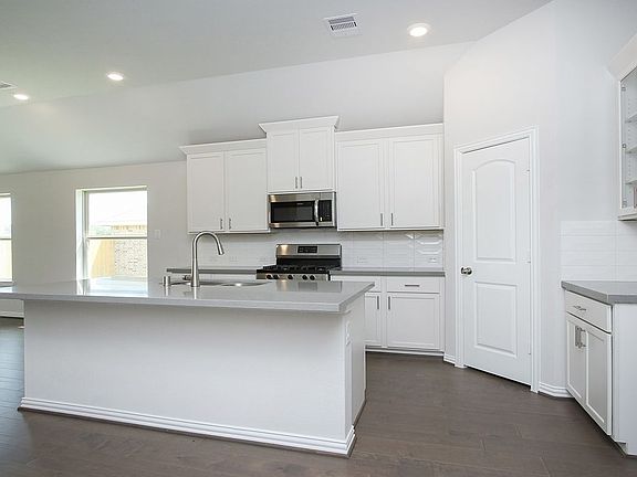 Oleander - Kitchen