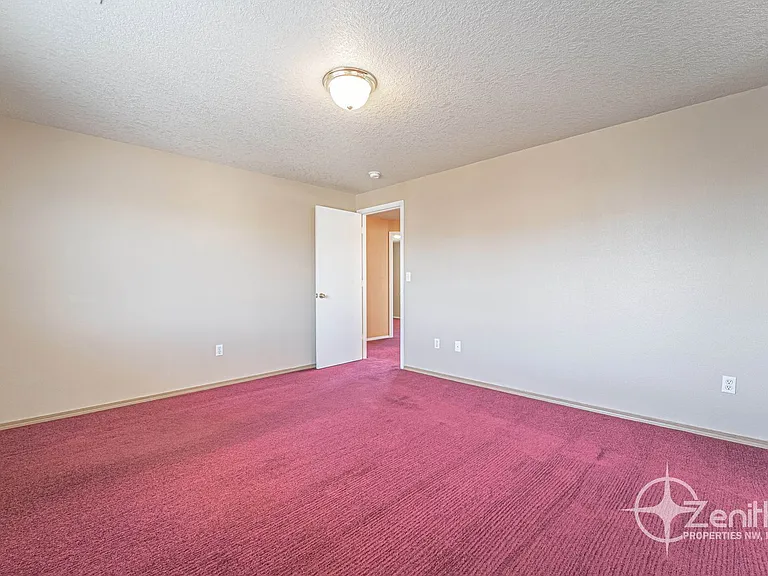 15501 NE 88th St — Photo 32